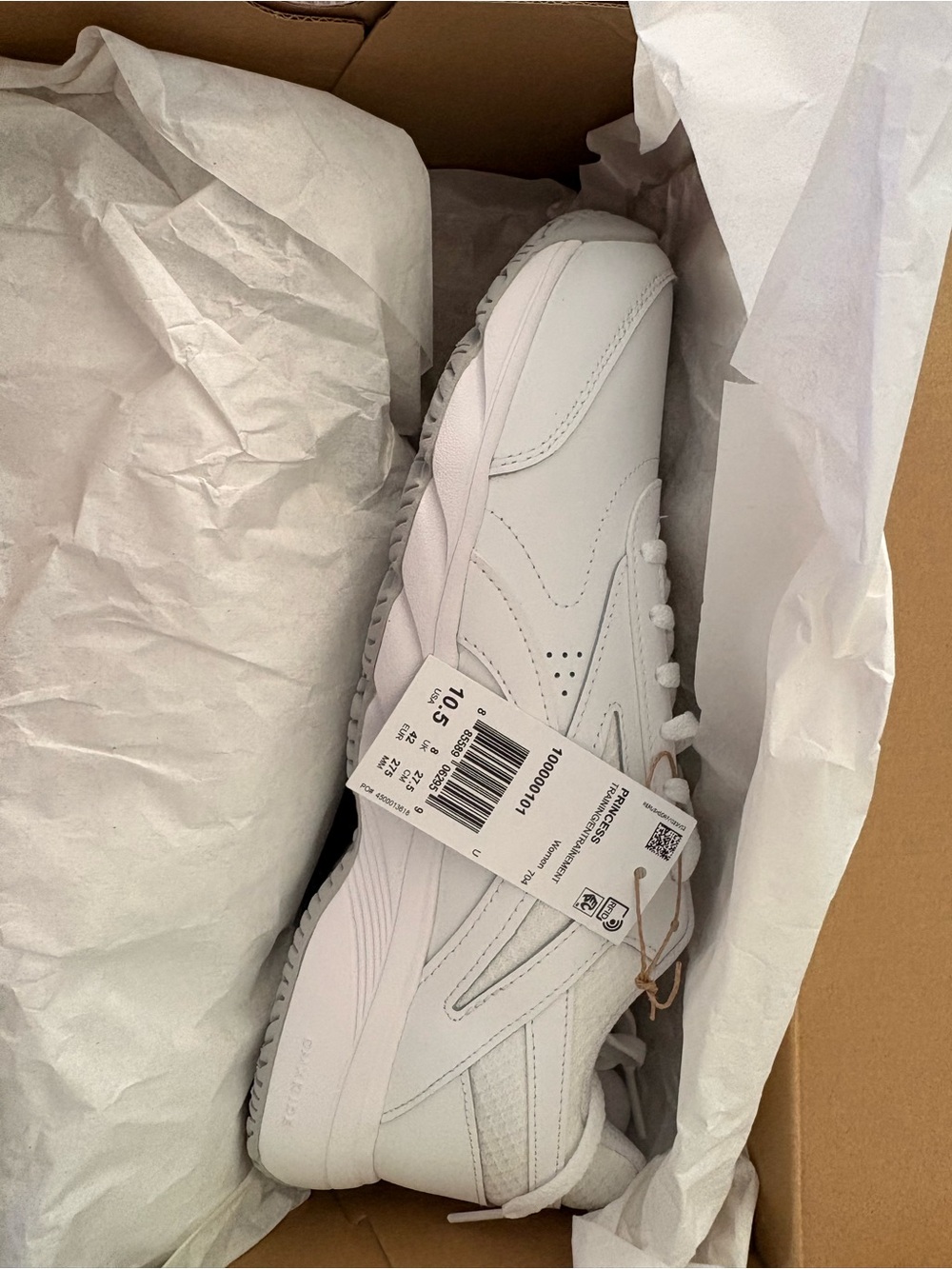 White Classic Reebok Sneaker